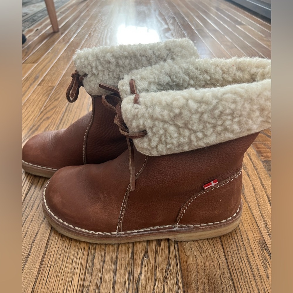 EUC Duckfeet Arhus Boot in Nut Size 40